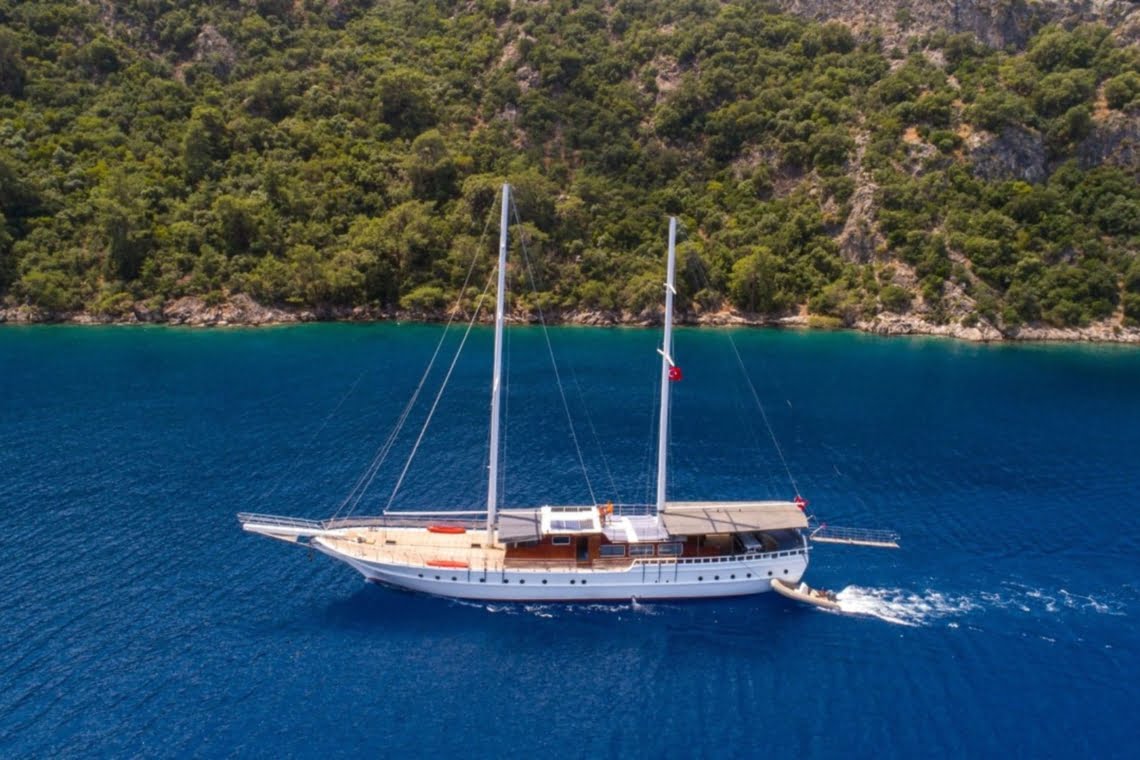 9 Cbins 18 Pax Luxury Gulet for Charter in Fethiye Turkey