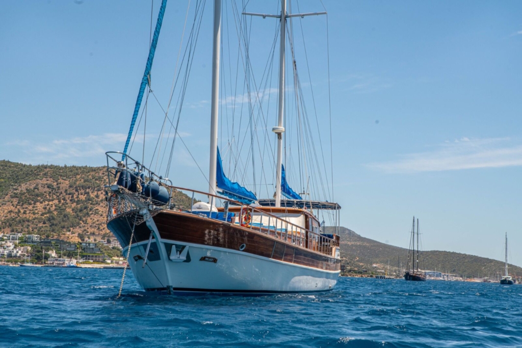 Tutta Gulet: 6 Kabin 12 Kişi Özel Gulet Kiralama Göcek 1 Tutta gulet: türkiye yat kiralama