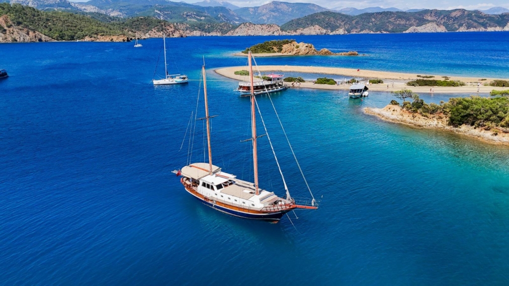 The Ultimate Guide To Yacht Chartering Along The Turkish Riviera 2 The ultimate guide to yacht chartering along the turkish riviera