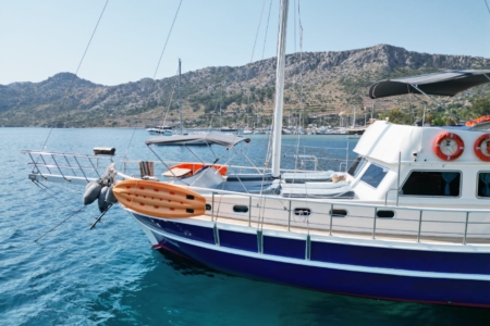 Junior İrfan Gulet: 8 qonaq, 4 kabinli yaxt icarəsi Bozburun Junior İrfan gulet: 8 qonaq, 4 kabinli yaxt icarəsi Bozburun