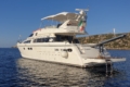 Iate a motor Rizzardi de 18 m Lo Scorpion disponível para charter em La Maddalena, Sardenha
